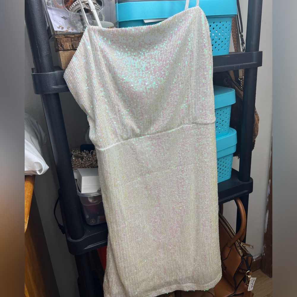 White party dress